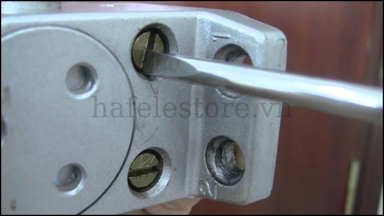 Chỉnh Tay Co Thủy Lực Khi Cửa Đóng Quá Chậm