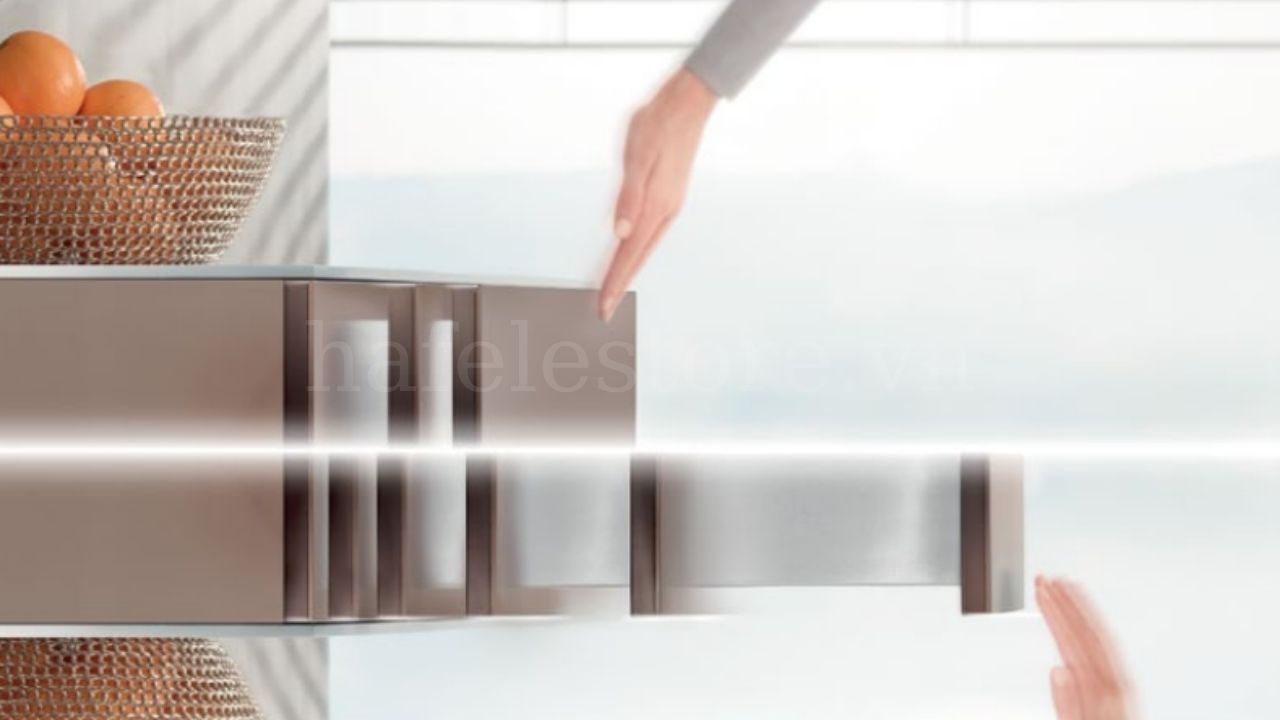 Nêm Nhấn Tip-on giúp bật cửa ra khi có lực nhấn nhẹ