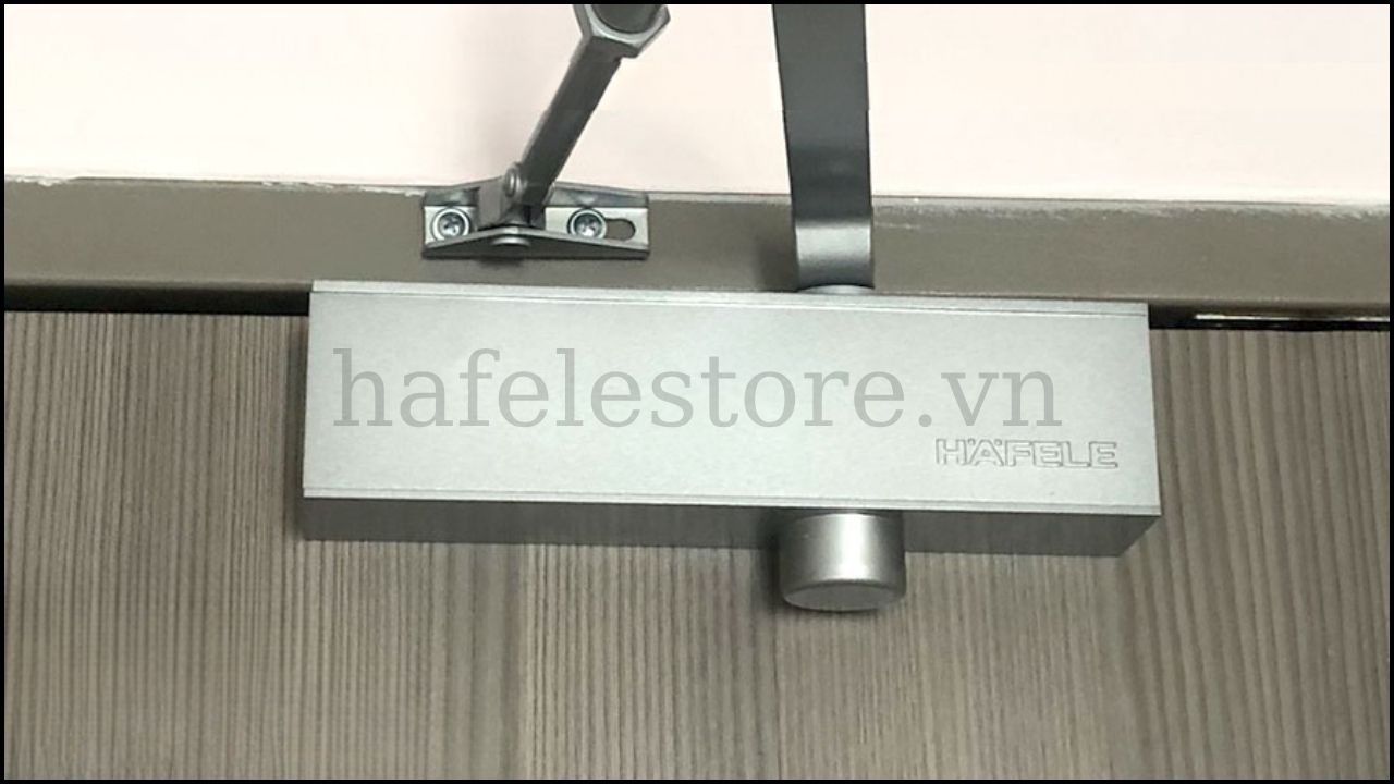 Tay co thủy lực Hafele có độ chính xác cao, dễ điều chỉnh