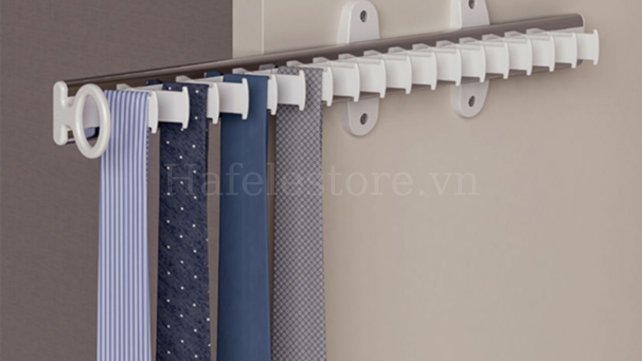 Móc treo quần và cà vạt Hafele